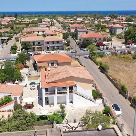 Le Di Helga Lägenhet Budoni