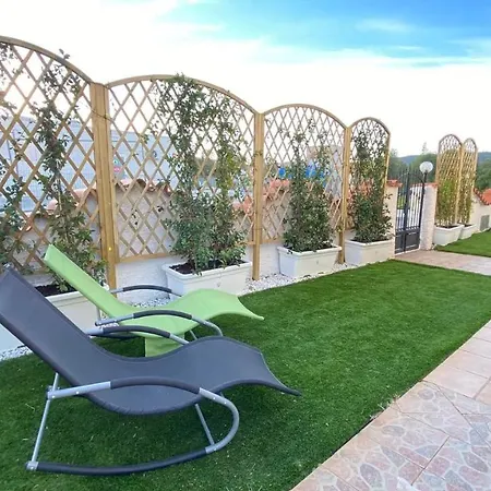 Апартаменты Le Di Helga Будони