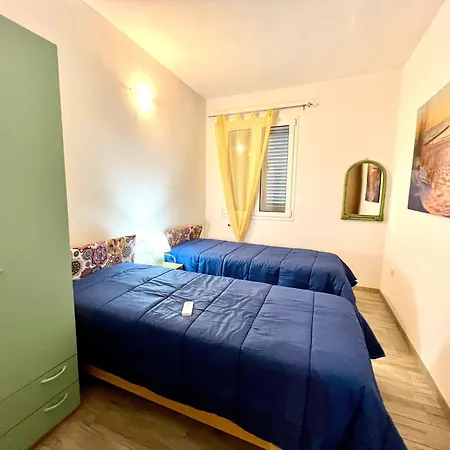 Le Di Helga Будони